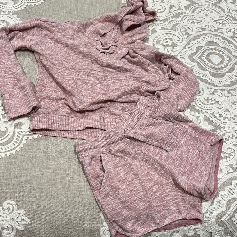 Girls sweater and short set